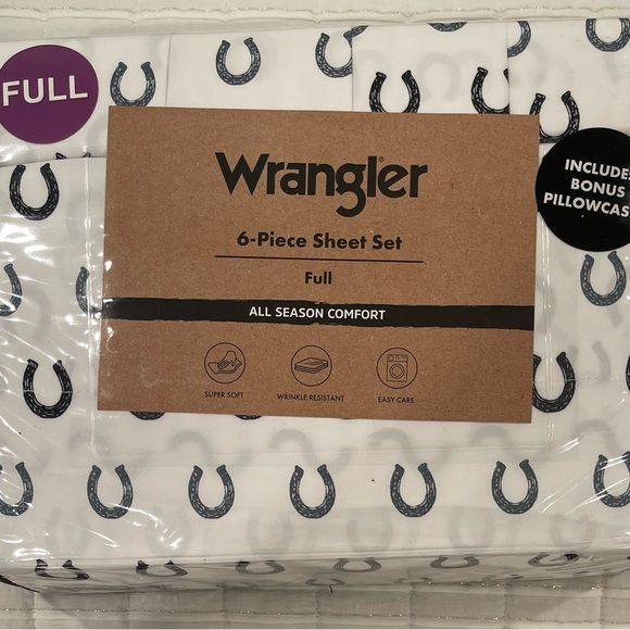 Wrangler Other - Wrangler 6 Piece Sheet Set - White with Black Horseshoe Design Full Bed